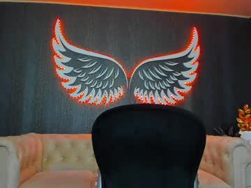 Foto porno Nebunii pe chat marca anemariejolie pe KUR.ro