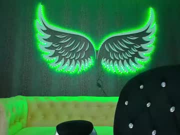 Foto porno Nebunii pe chat marca anemariejolie pe KUR.ro