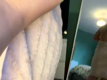 Foto porno Sex online cu angelxxx25 pe KUR.ro