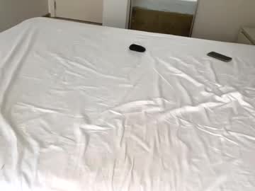 Foto porno Nebunii pe chat marca annamalia pe KUR.ro