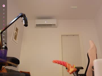 Foto porno Nebunii pe chat marca annieguzman_ pe KUR.ro