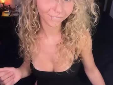 Foto porno anyaa777 vrea sex pe Chaturbate pe KUR.ro
