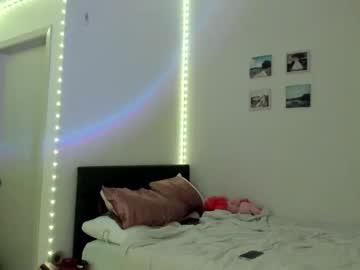 Foto porno Ce sexy este ariah_is_blonde pe KUR.ro