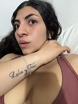 Foto porno arieel__722 descoperita pe video chat pe KUR.ro