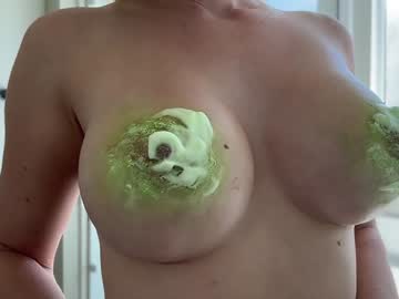 Foto porno Ganduri murdare cu artoftease pe KUR.ro