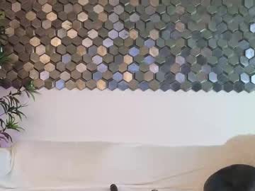 Foto porno ashley_is_heree se dezbraca la web pe Chaturbate pe KUR.ro