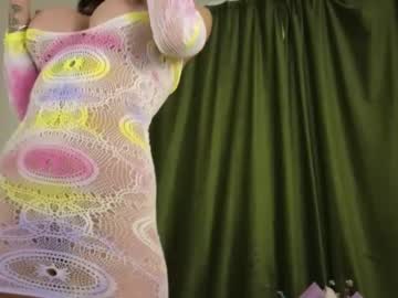 Foto porno ashley_is_heree se dezbraca la web pe Chaturbate pe KUR.ro