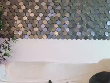 Foto porno ashley_is_heree se dezbraca la web pe Chaturbate pe KUR.ro