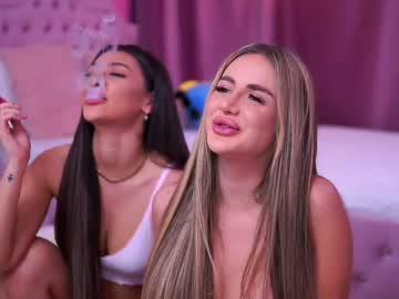 Foto porno ashleysinnx se dezbraca la web pe Chaturbate pe KUR.ro