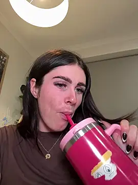 Foto porno Sex online cu aus_queen pe KUR.ro