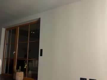 Foto porno Discutii intime cu aviebby pe KUR.ro