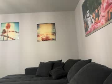 Foto porno Discutii intime cu aviebby pe KUR.ro