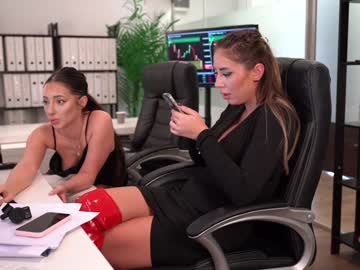 Foto porno Ce sexy este babesgowild pe KUR.ro