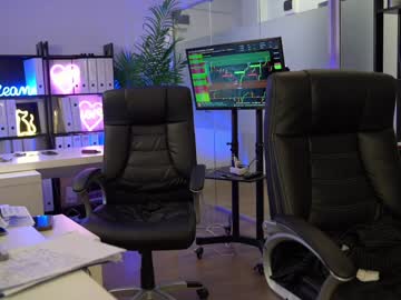 Foto porno Ce sexy este babesgowild pe KUR.ro