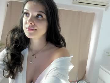 Foto porno Sex online cu babyaylin pe KUR.ro