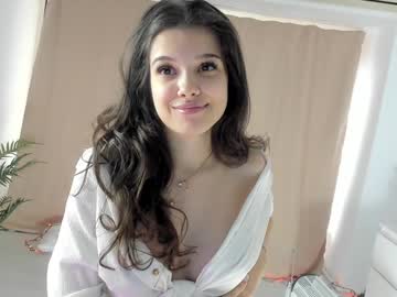 Foto porno Sex online cu babyaylin pe KUR.ro