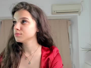 Foto porno Sex online cu babyaylin pe KUR.ro