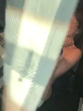 Foto porno Fantezii cu babydolll pe StripChat pe KUR.ro