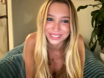 Foto porno Nebunii pe chat marca babyyjade pe KUR.ro