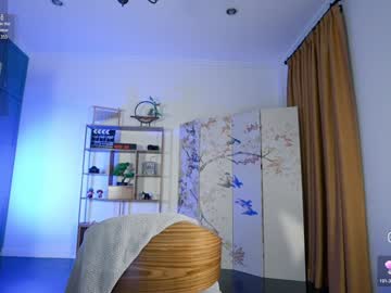 Foto porno Ce sexy este baeasian pe KUR.ro