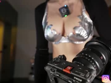 Foto porno Ce sexy este baeasian pe KUR.ro