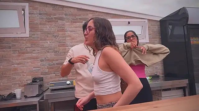 Foto erotica #583981 pe KUR.ro