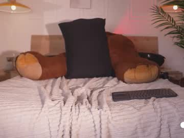 Foto porno Ganduri murdare cu bella__donne pe KUR.ro