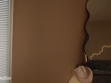 Foto porno Nebunii pe chat marca bestblondiiecb pe KUR.ro