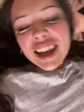 Foto porno Sex online cu bdbdzs pe KUR.ro