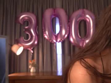 Foto porno blissdilley descoperita pe video chat pe KUR.ro