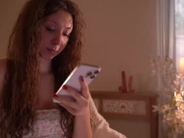 Foto porno blissdilley descoperita pe video chat pe KUR.ro