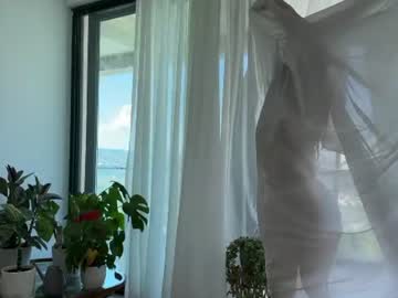 Foto porno blissdilley descoperita pe video chat pe KUR.ro