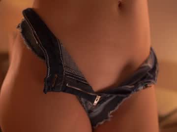 Foto porno blissdilley descoperita pe video chat pe KUR.ro