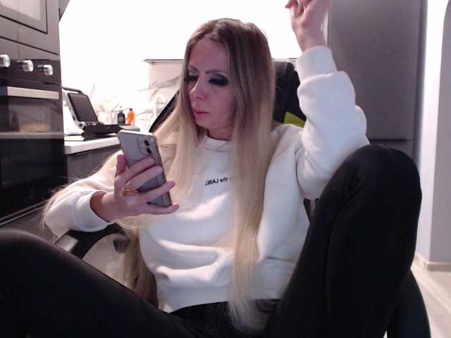 Album foto porno Discutii intime cu blondalina