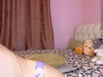 Foto porno bluuemarine ne arata tot la camera pe KUR.ro