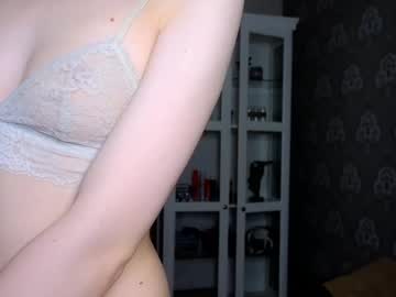 Foto porno bluuemarine ne arata tot la camera pe KUR.ro