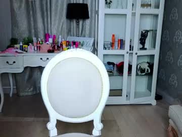 Foto porno bluuemarine ne arata tot la camera pe KUR.ro