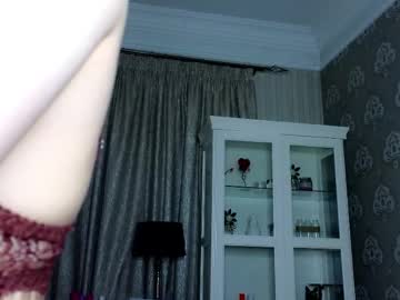 Foto porno bluuemarine ne arata tot la camera pe KUR.ro