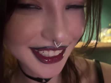 Foto porno bmwm5f90 se dezbraca la web pe Chaturbate pe KUR.ro