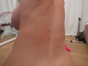 Foto porno Ganduri murdare cu bunnyblondy pe KUR.ro