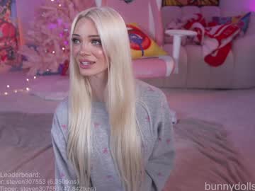 Foto porno Discutii intime cu bunnydollstella pe KUR.ro