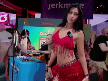 Foto porno Discutii intime cu bunnydollstella pe KUR.ro