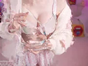 Foto porno Discutii intime cu bunnydollstella pe KUR.ro