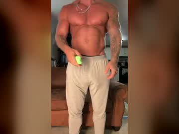 Foto porno Ce sexy este cadenhunterr pe KUR.ro