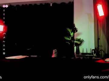 Foto porno Discutii intime cu camilaramirez_ pe KUR.ro