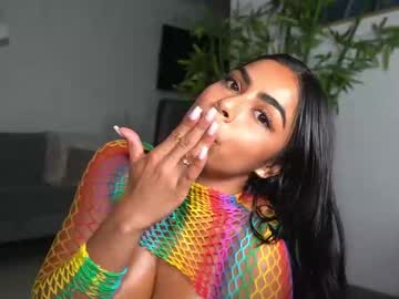 Fantezii cu canelasungirl pe Chaturbate