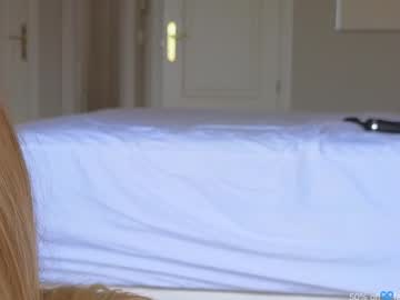 Foto porno Ce sexy este catanddickxxx pe KUR.ro
