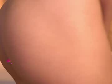 Foto porno Ce sexy este chaturbabe__ pe KUR.ro