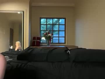 Foto porno chloeros3e ne arata tot la camera pe KUR.ro