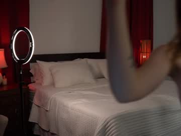 Foto porno Ganduri murdare cu chloewildd pe KUR.ro